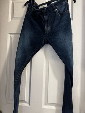 Guess Men's Skinny Jeans in Dark Indigo Wash